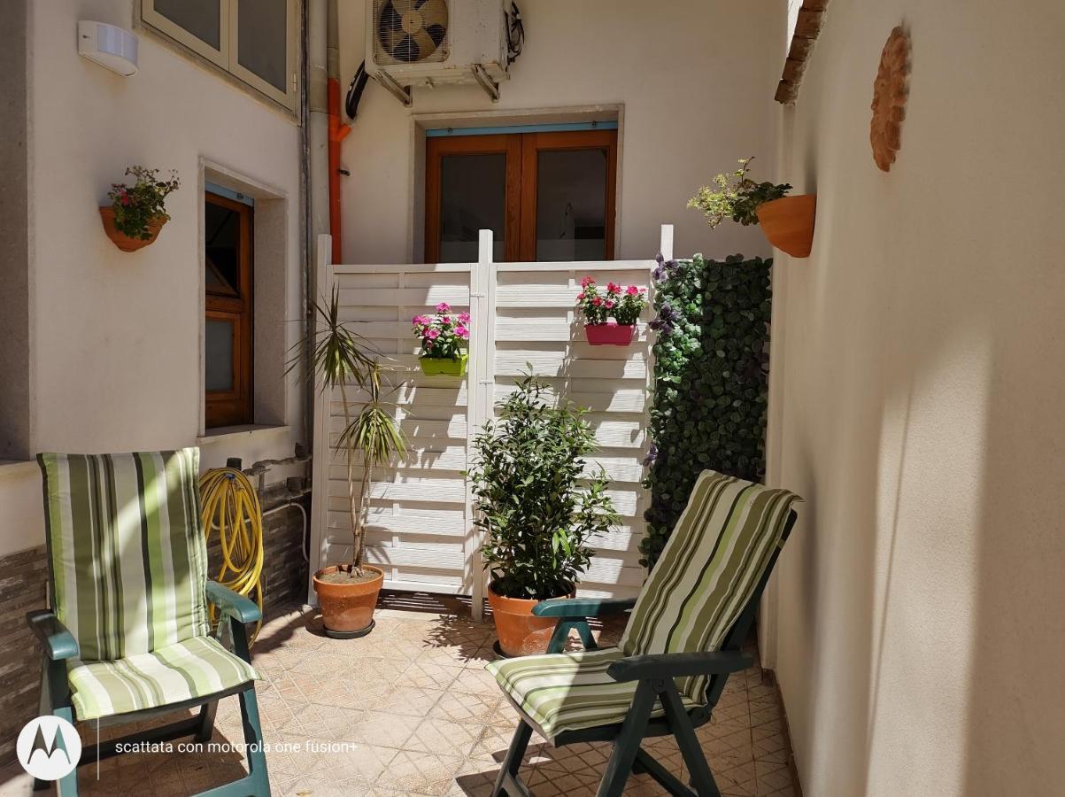 Casa Ninetta Lejlighed Riposto Eksteriør billede